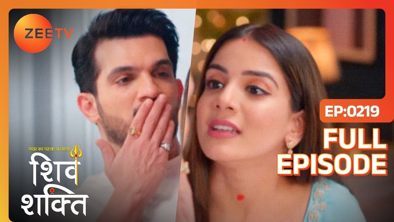 Shiv requests Shakti क वह उस KISS नह