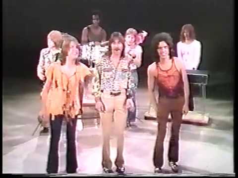 Three Dog Night The Glen Campbell Goodtime Hour (14 Sept 1971) An Old Fashioned Love