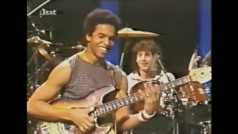 Kai Eckhardt and Simon Phillips 1986 with Jodi Linscott and all star