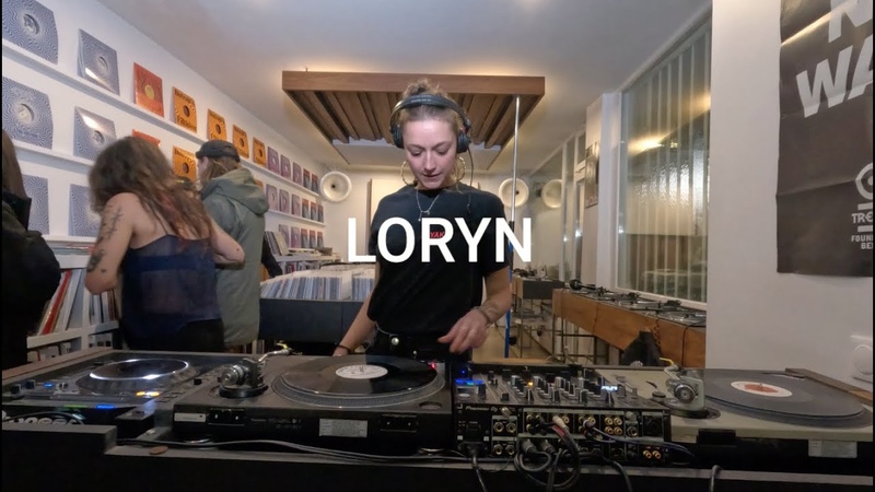 Yoyaku Instore Session