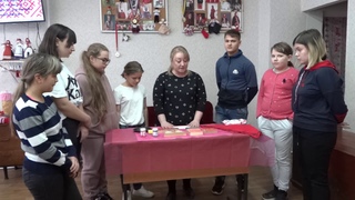 Урок «Символика фольклорного костюма в аспекте ручной набивки».