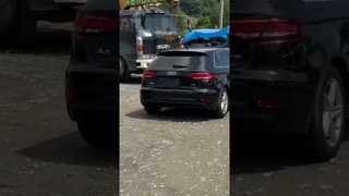 Тойота Вишь и Ауди А3 для клиентов едут домой