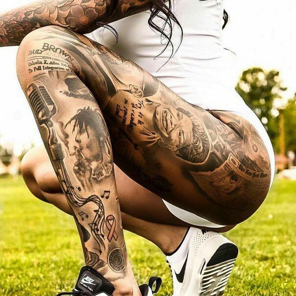 Tattoo girlfriend retro outdoor
