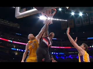 Damian Lillard's NASTY One-Handed Slam!