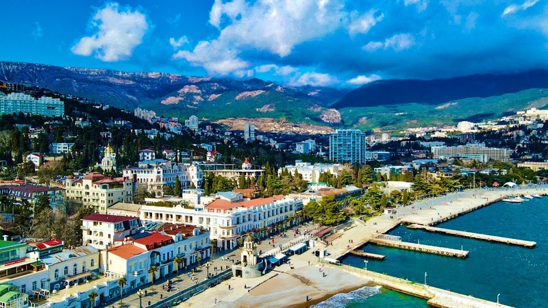ЯЛТА. ИЗУМИТЕЛЬНЫЙ СЕРВИС в местном ОТЕЛЕ у моря. Ресторан,