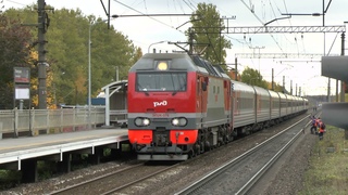 Электровоз ЭП2к-378 с пассажирским