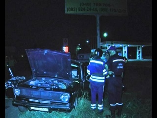Комінтернівський район: внаслідок ДТП загинуло 2 та постраждало 3 людей