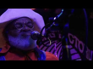 Fannie Mae | Playing For Change | Live in Los Angeles