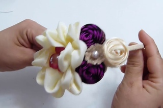 Flor petalo Doble y  Botón de Flor con cinta zigzag