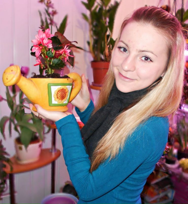 Надя Ольшевская | Кременная