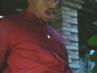 Roxanne Hall in Arnold The Fornicator