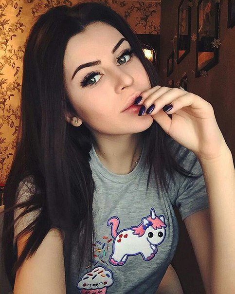 Катя Смирнова, Россия