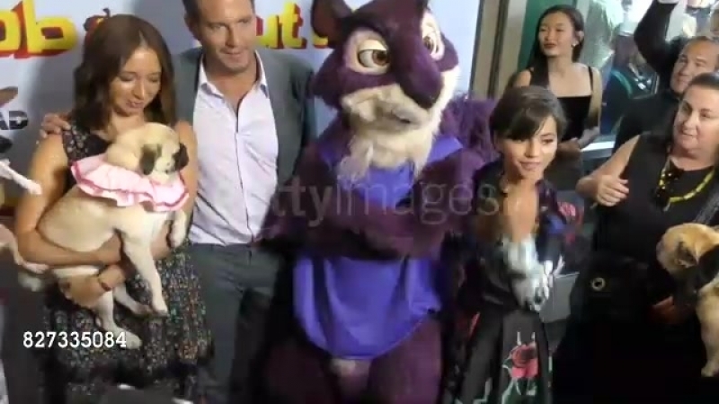 Isabela Moner: The Nut Job 2 Premiere Red