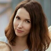 Анна Попова