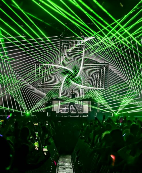 свет для дискотеки. лазерное шоу песни. лазерное шоу диджей. лазерное шоу песни. световое лазерное шоу.