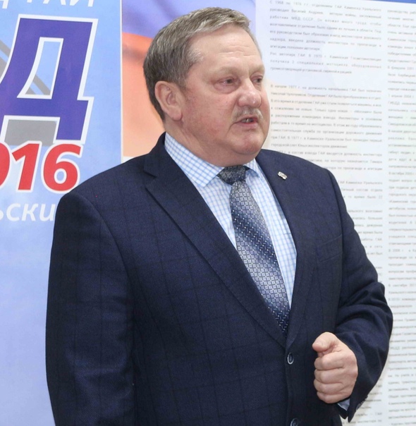 советские газеты уральский рабочий. каменский рабочий архив. каменский рабочий. газеты каменска-уральского. газета уральский рабочий.