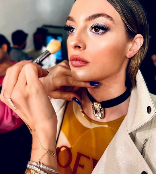 Melis Sezen