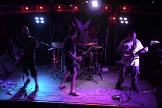 Apatra - Buggers Bikers (live)